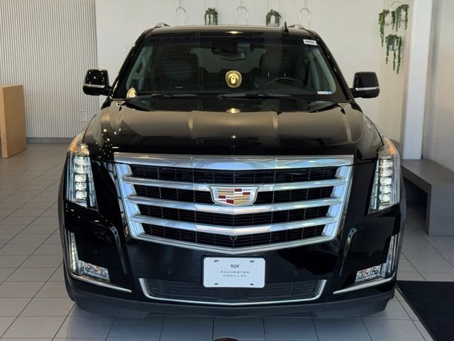 Used 2020 Cadillac Escalade Premium Luxury AWD/4WD image 42