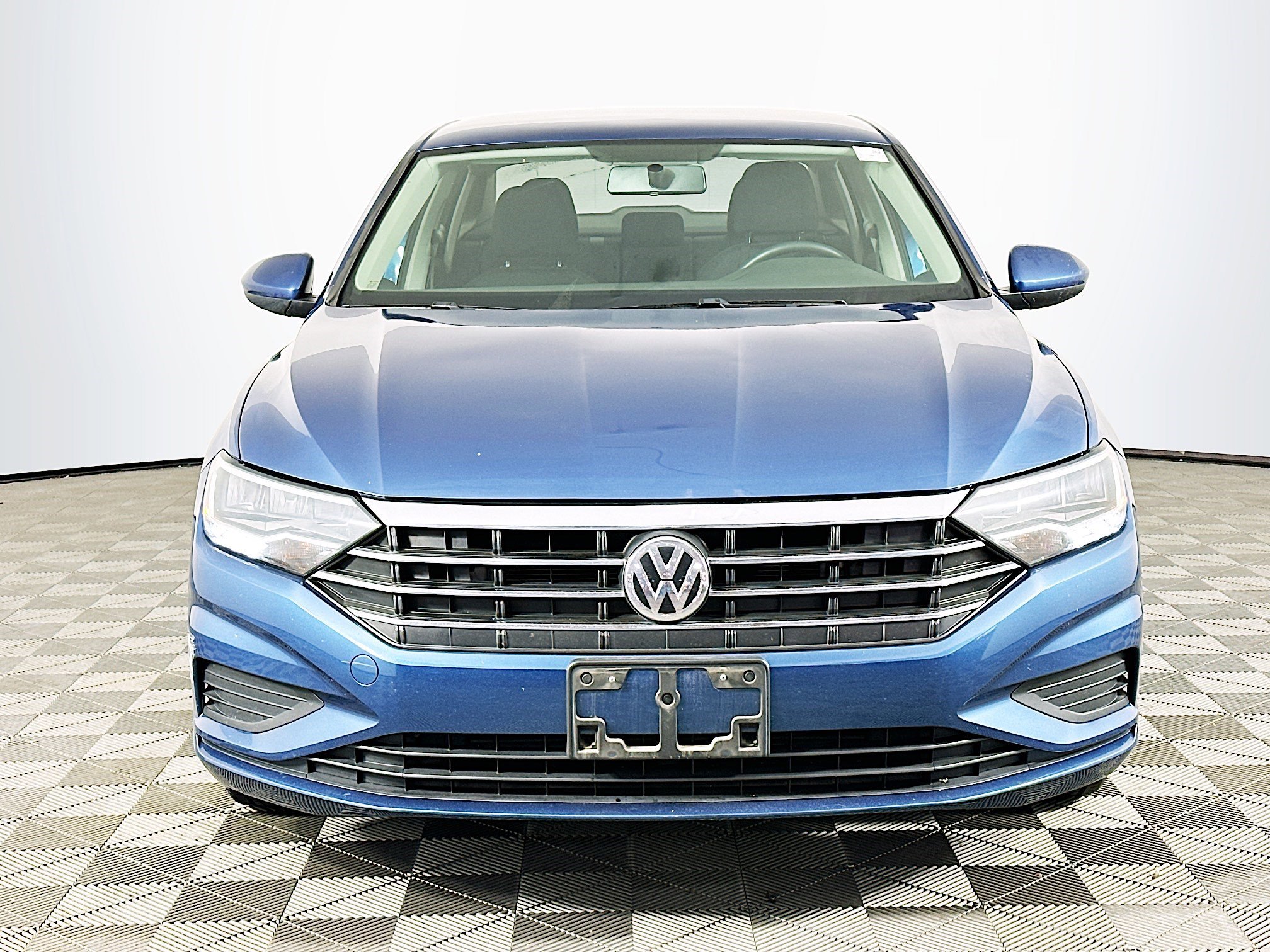 Used 2019 Volkswagen Jetta S image 2