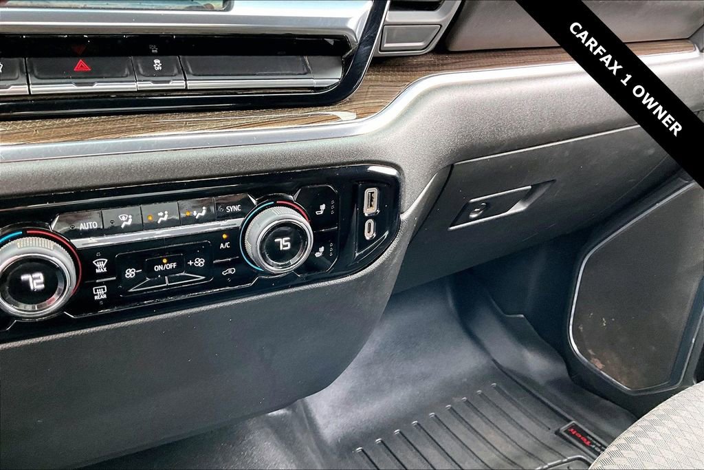 Used 2024 Chevrolet Silverado 3500 LT w/ Convenience Package image 16