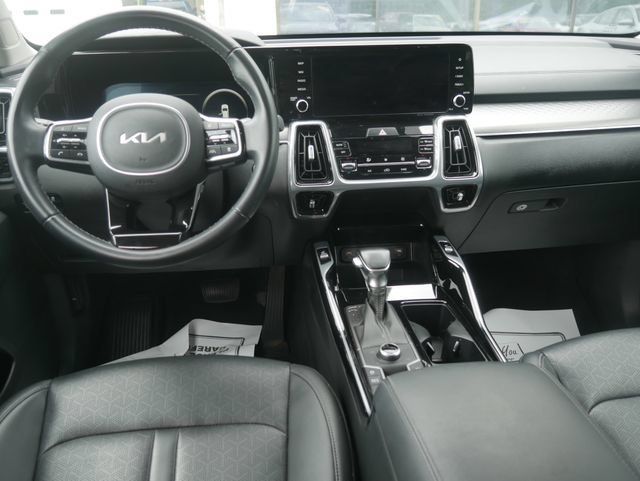 Used 2023 Kia Sorento SX AWD/4WD image 47