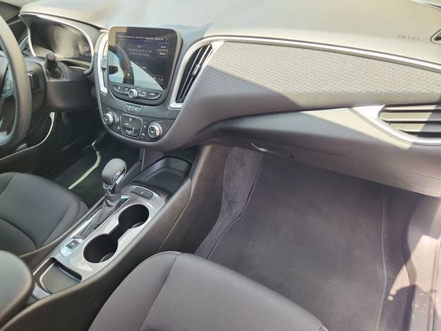 Used 2023 Chevrolet Malibu LS image 26