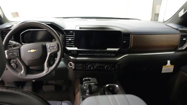 New 2026 Chevrolet Silverado 1500 High Country w/ High Country Premium Package AWD/4WD image 17