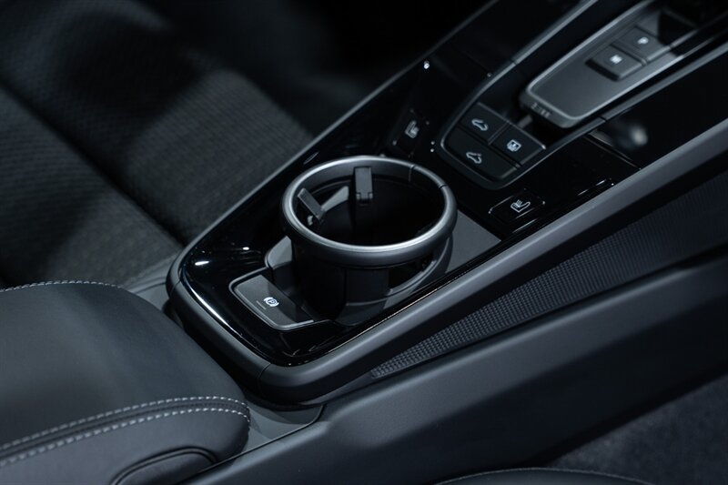 Used 2024 Porsche 911 Carrera T RWD image 57