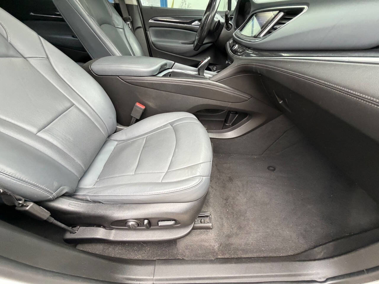 Used 2020 Buick Enclave Essence AWD/4WD image 42
