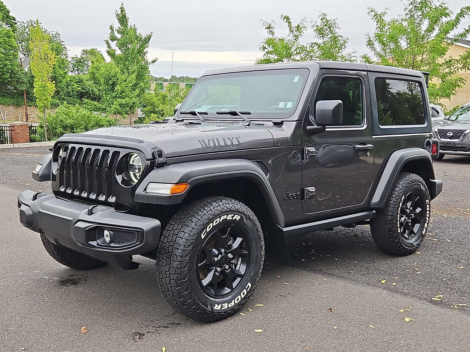 Used 2022 Jeep Wrangler Sport AWD/4WD image 3
