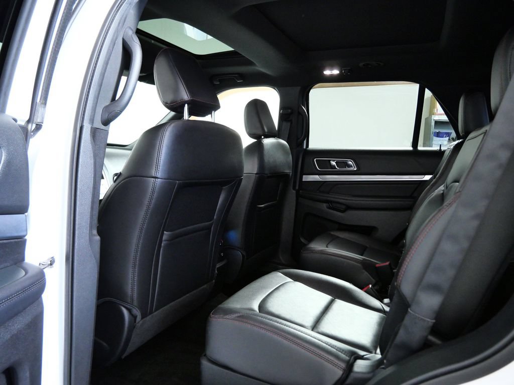 Used 2018 Ford Explorer Sport w/ Equipment Group 401A AWD/4WD image 13