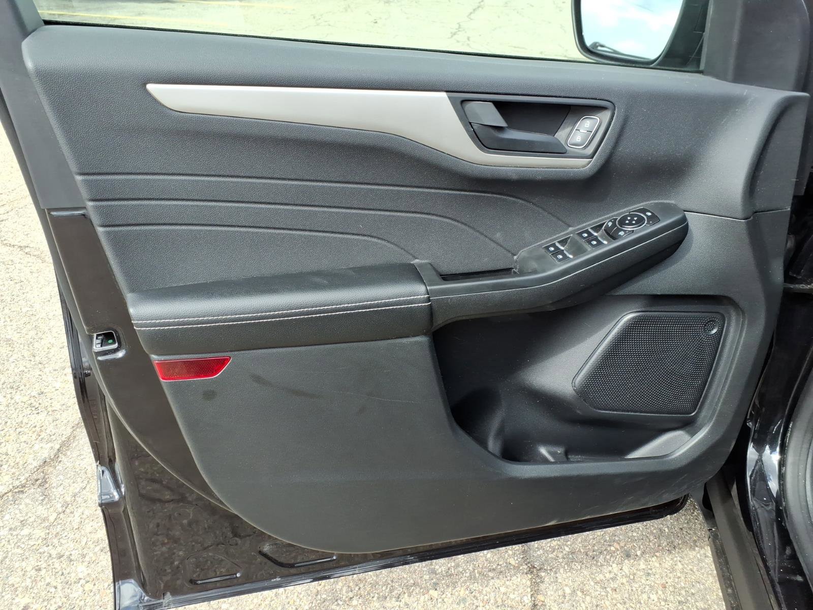 Certified 2022 Ford Escape SE w/ Convenience Package image 15