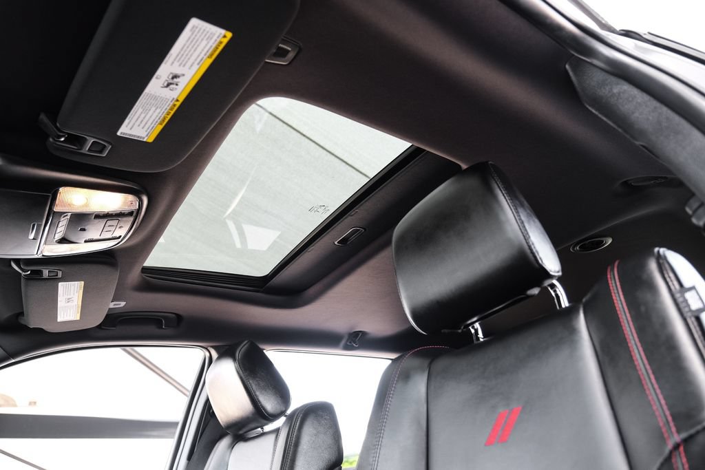 Used 2025 Dodge Durango R/T AWD/4WD image 4
