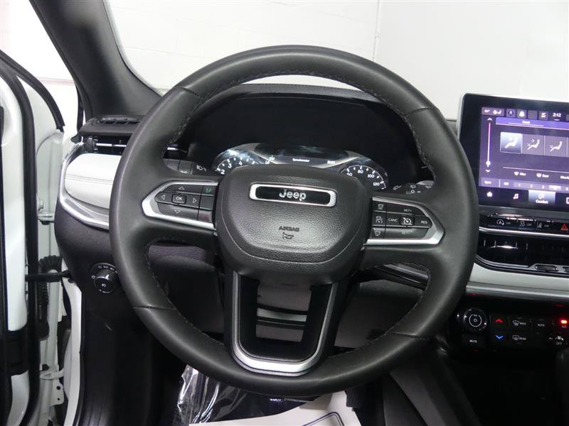 Used 2023 Jeep Compass Limited AWD/4WD image 30