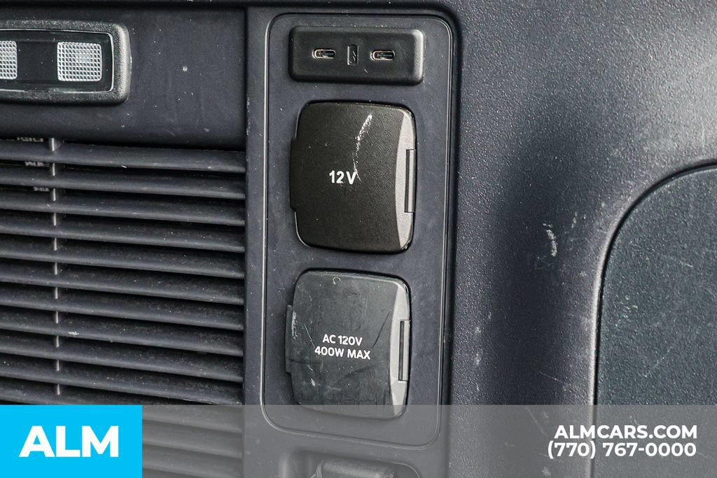 Used 2025 Ford Expedition Platinum AWD/4WD image 24