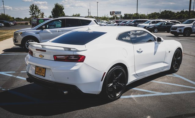 Used 2016 Chevrolet Camaro SS image 35