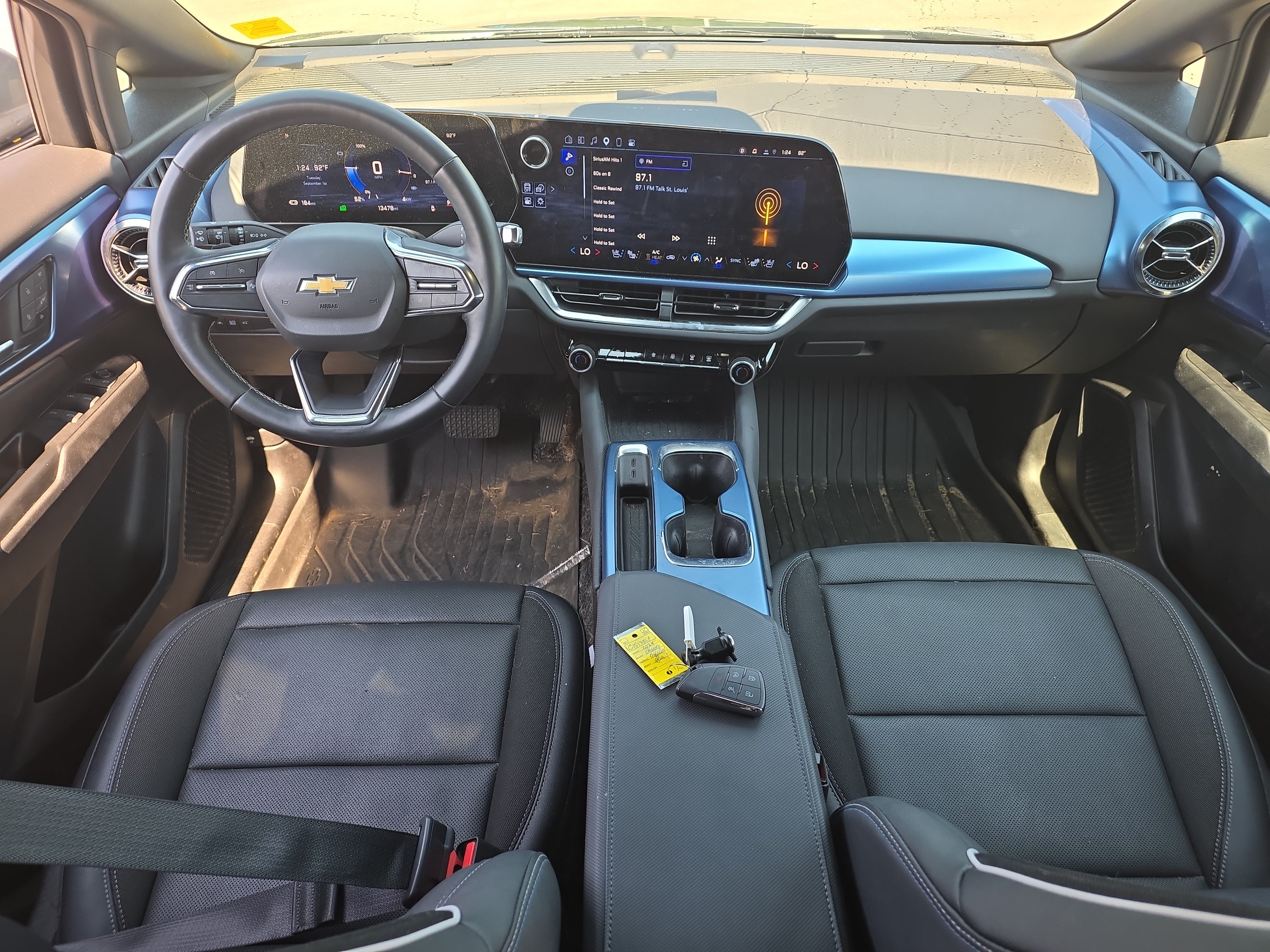 Used 2024 Chevrolet Equinox EV LT FWD image 10