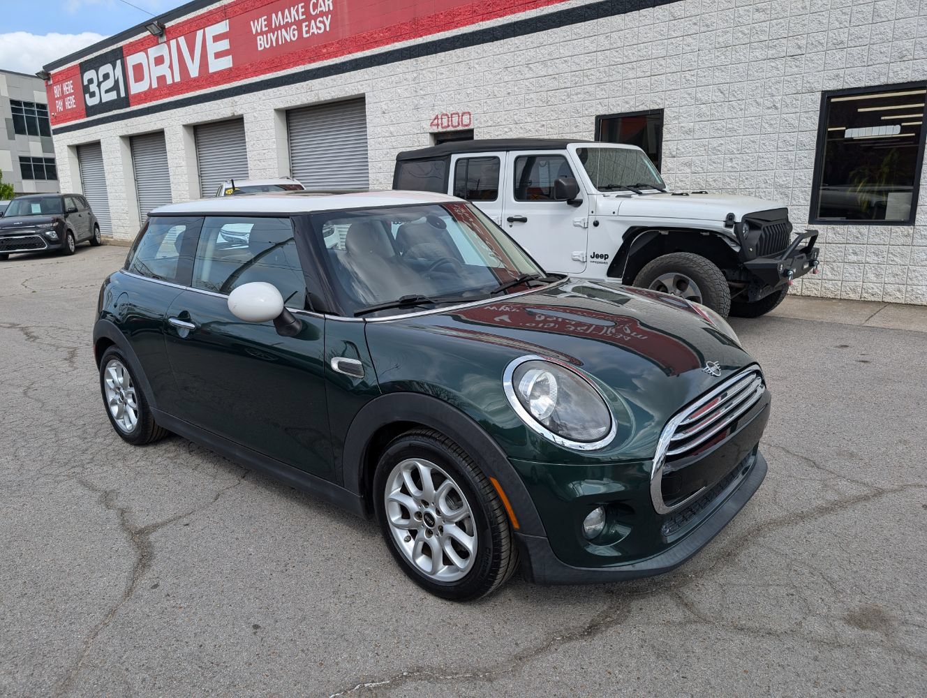 Used 2019 MINI Cooper 2-Door Hardtop w/ Signature Upholstery Package