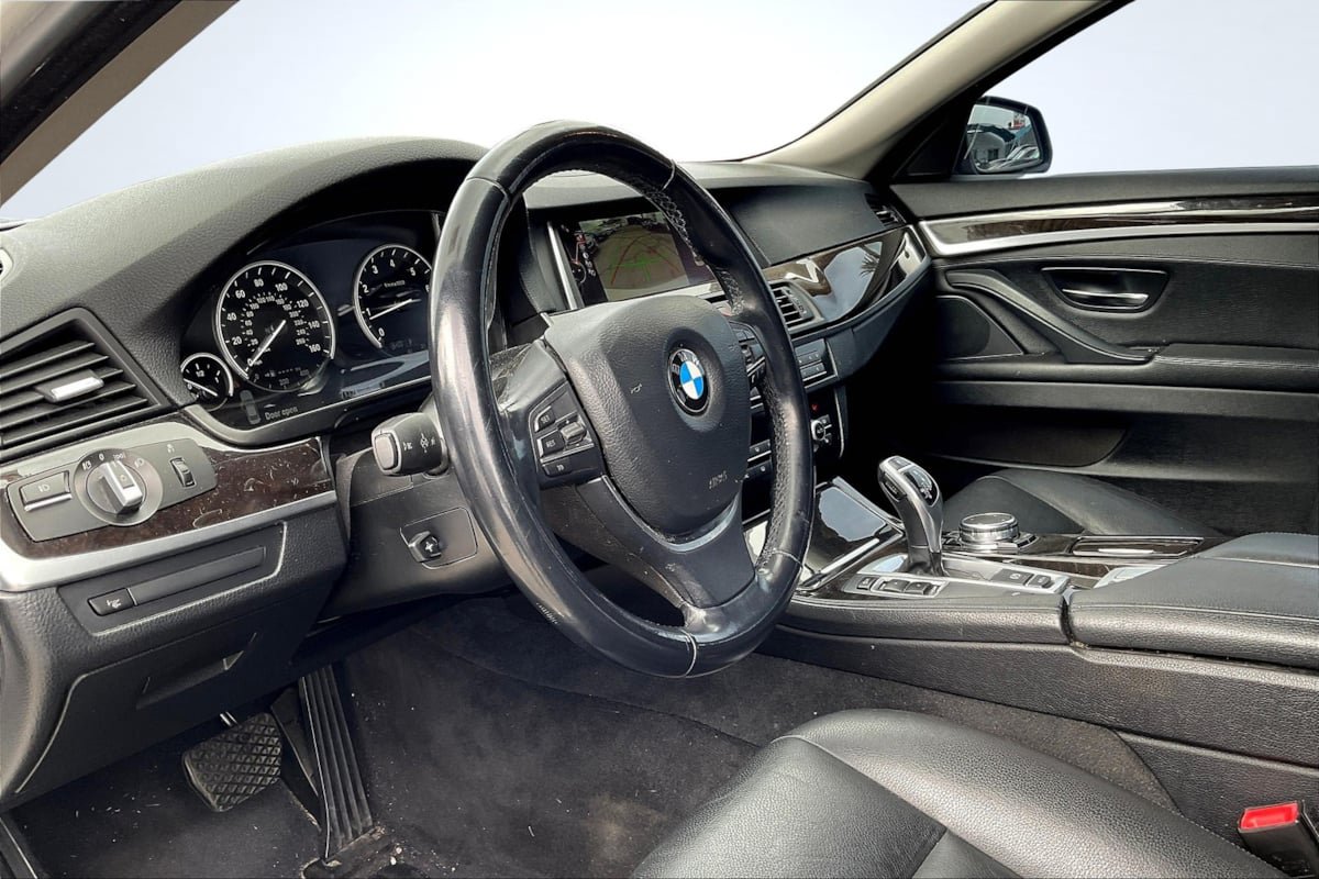 Used 2016 BMW 535i Sedan RWD image 14