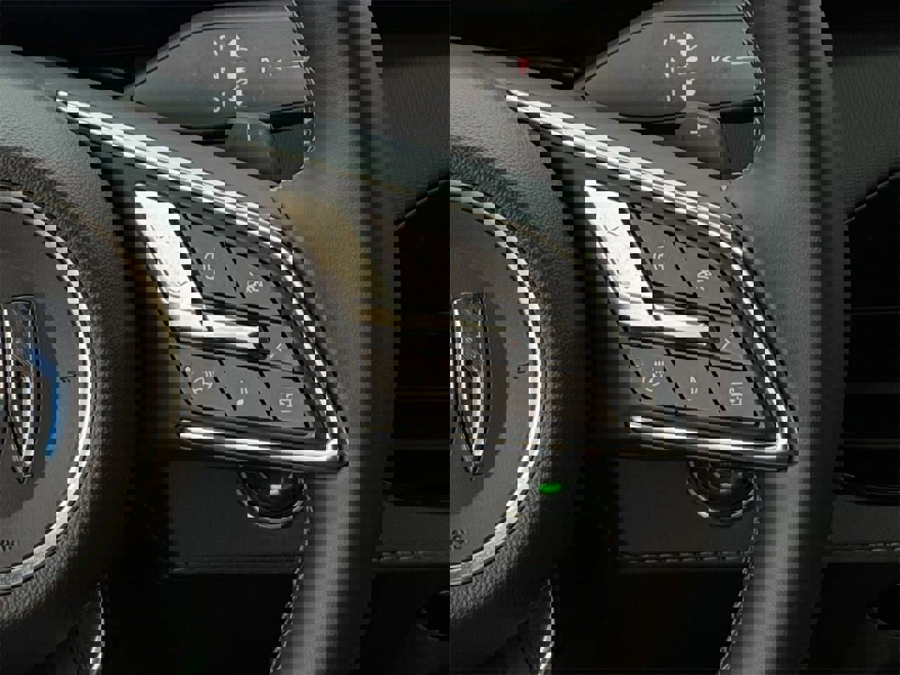 Certified 2025 Buick Enclave Preferred image 15