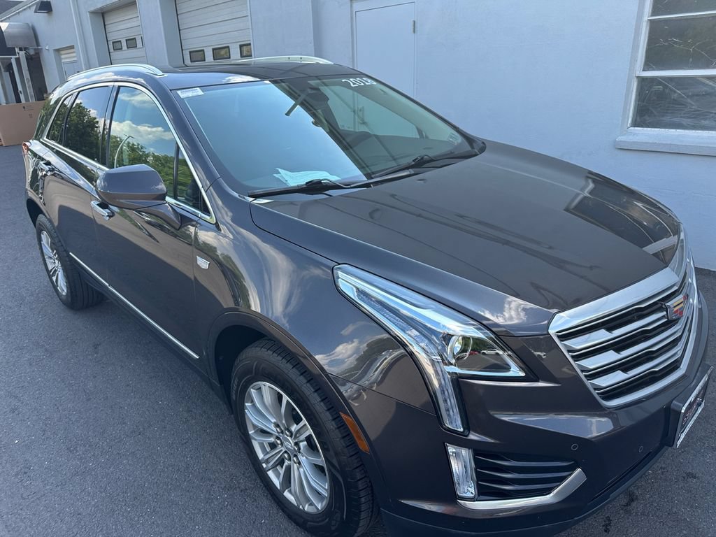 Used 2018 Cadillac XT5 Luxury w/ Driver Awareness Package FWD image 16