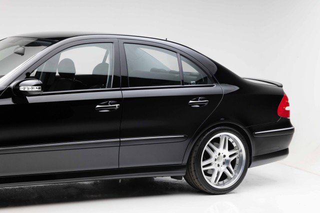 Used 2005 Mercedes-Benz E 500 Sedan image 29