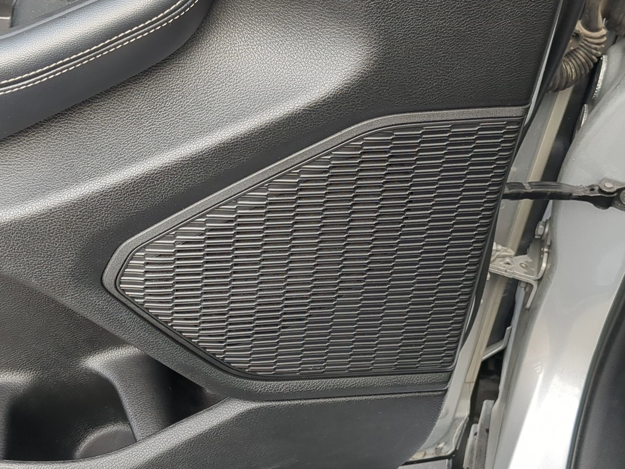 Used 2024 Jeep Grand Cherokee Altitude image 13