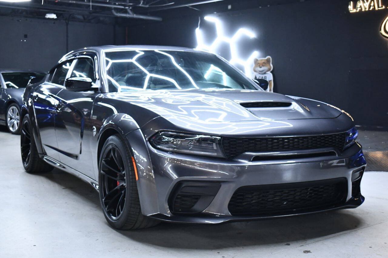 Used 2023 Dodge Charger SRT Hellcat w/ Harman/Kardon Audio Group RWD image 5
