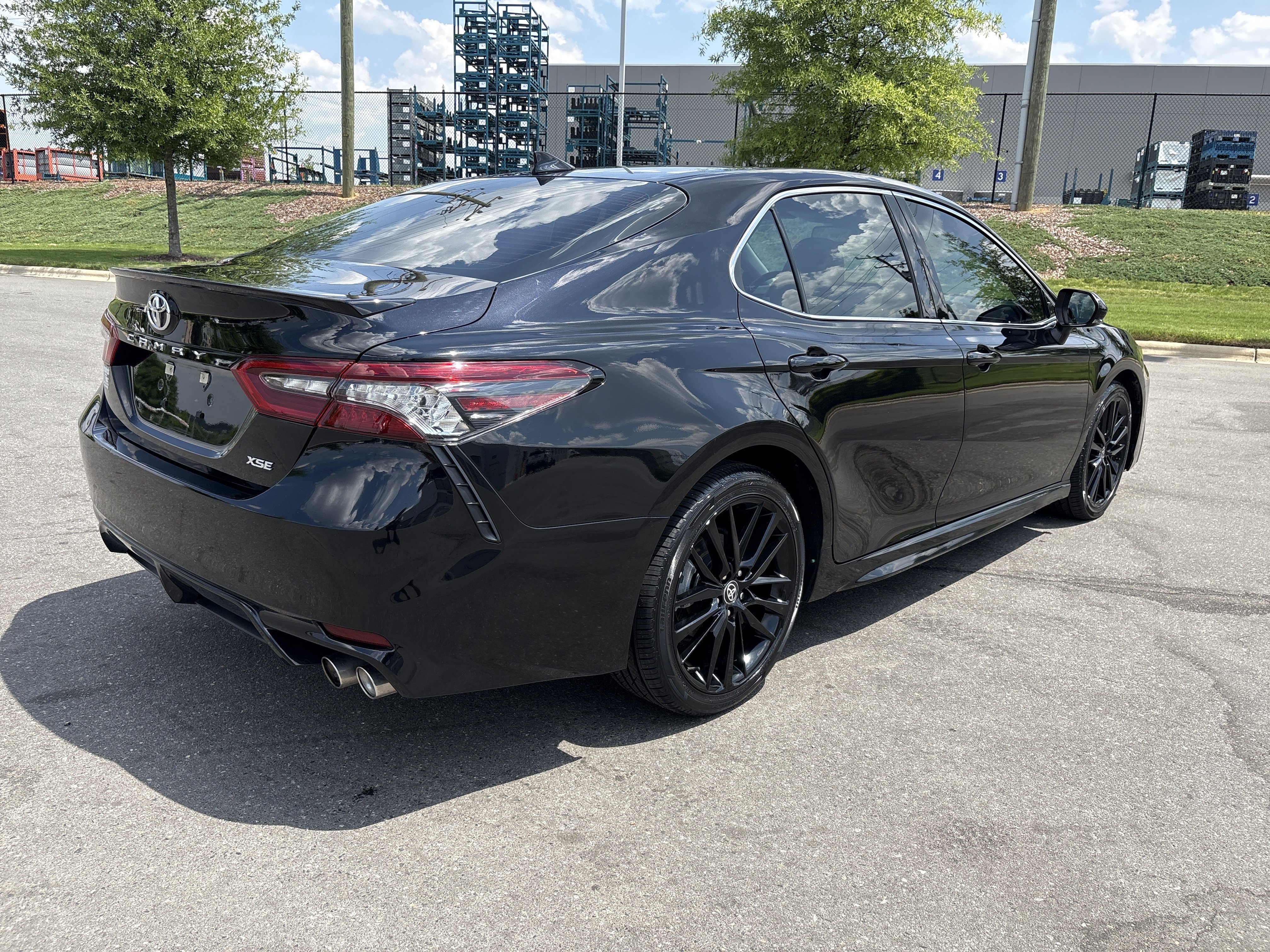 Used 2024 Toyota Camry XSE FWD image 9