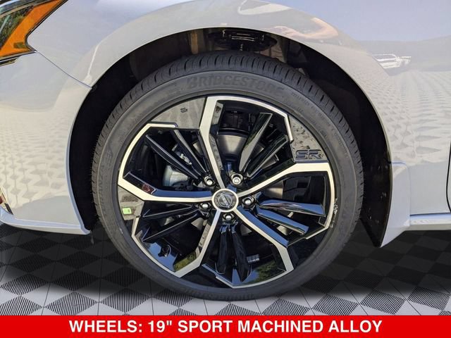 New 2025 Nissan Altima 2.5 SR w/ SR Premium Package FWD image 9