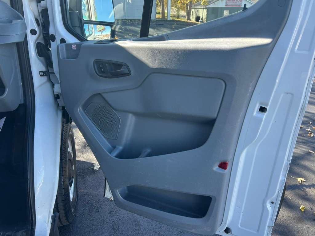 Used 2019 Ford Transit 250 148 Medium Roof image 24
