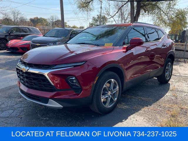 Used 2025 Chevrolet Blazer LT w/ Convenience Package FWD image 1