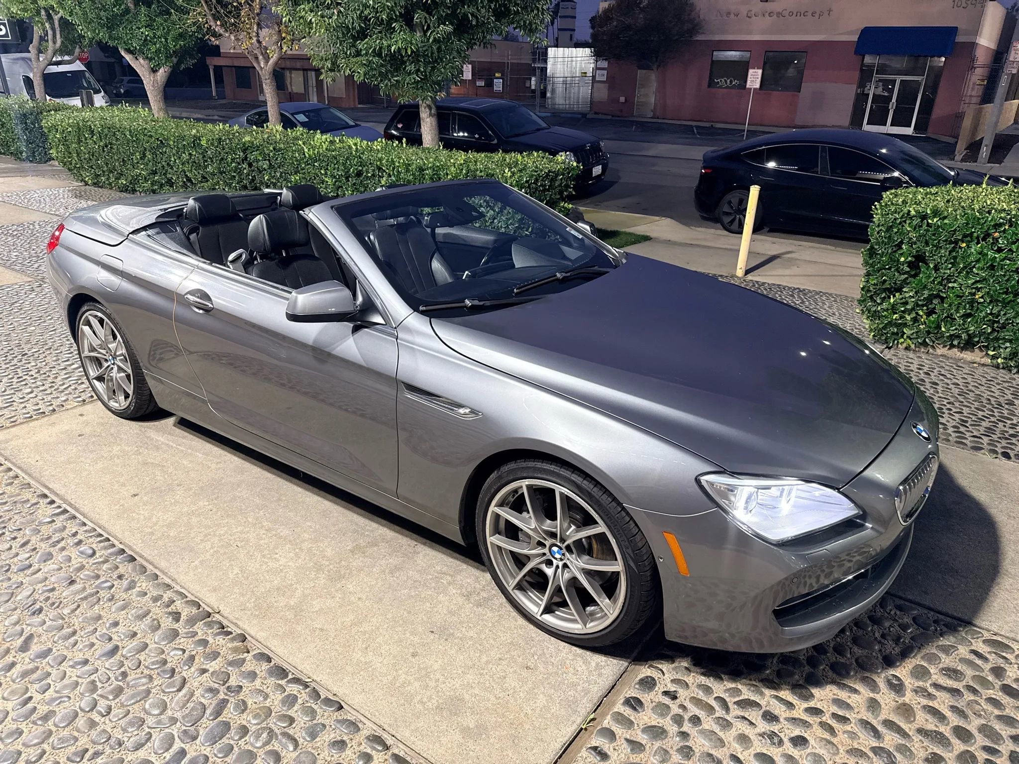 Used 2012 BMW 650i 650i Convertible 2D image 11