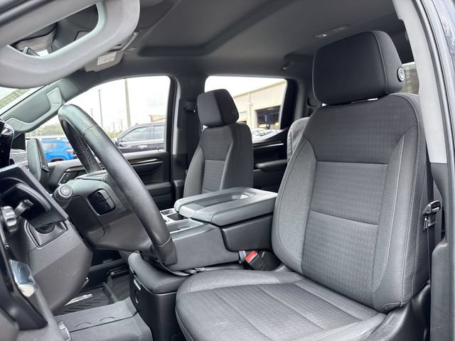 Used 2022 Chevrolet Silverado 1500 LT Trail Boss w/ LPO, Dark Essentials Package AWD/4WD image 12