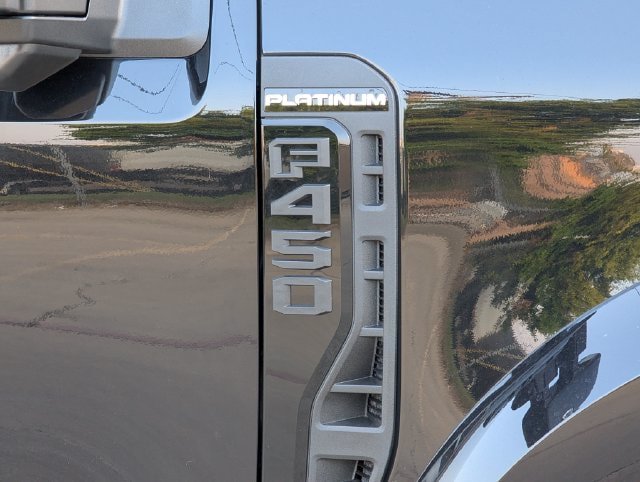 New 2026 Ford F450 Platinum w/ FX4 Off-Road Package AWD/4WD image 7