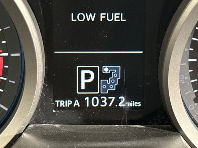 Used 2013 Toyota Land Cruiser image 32