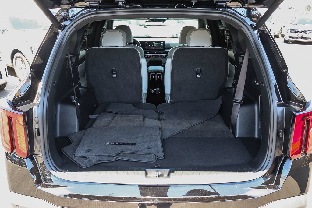 Certified 2025 Kia Sorento SX Prestige AWD/4WD image 27