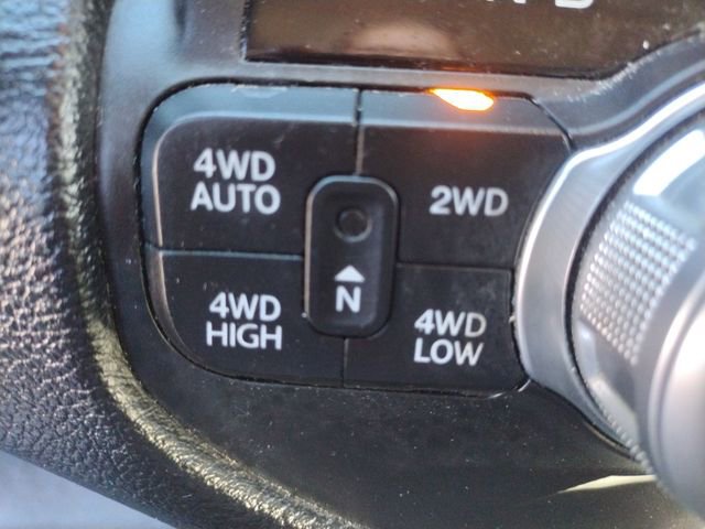 Used 2019 RAM 1500 Laramie image 36