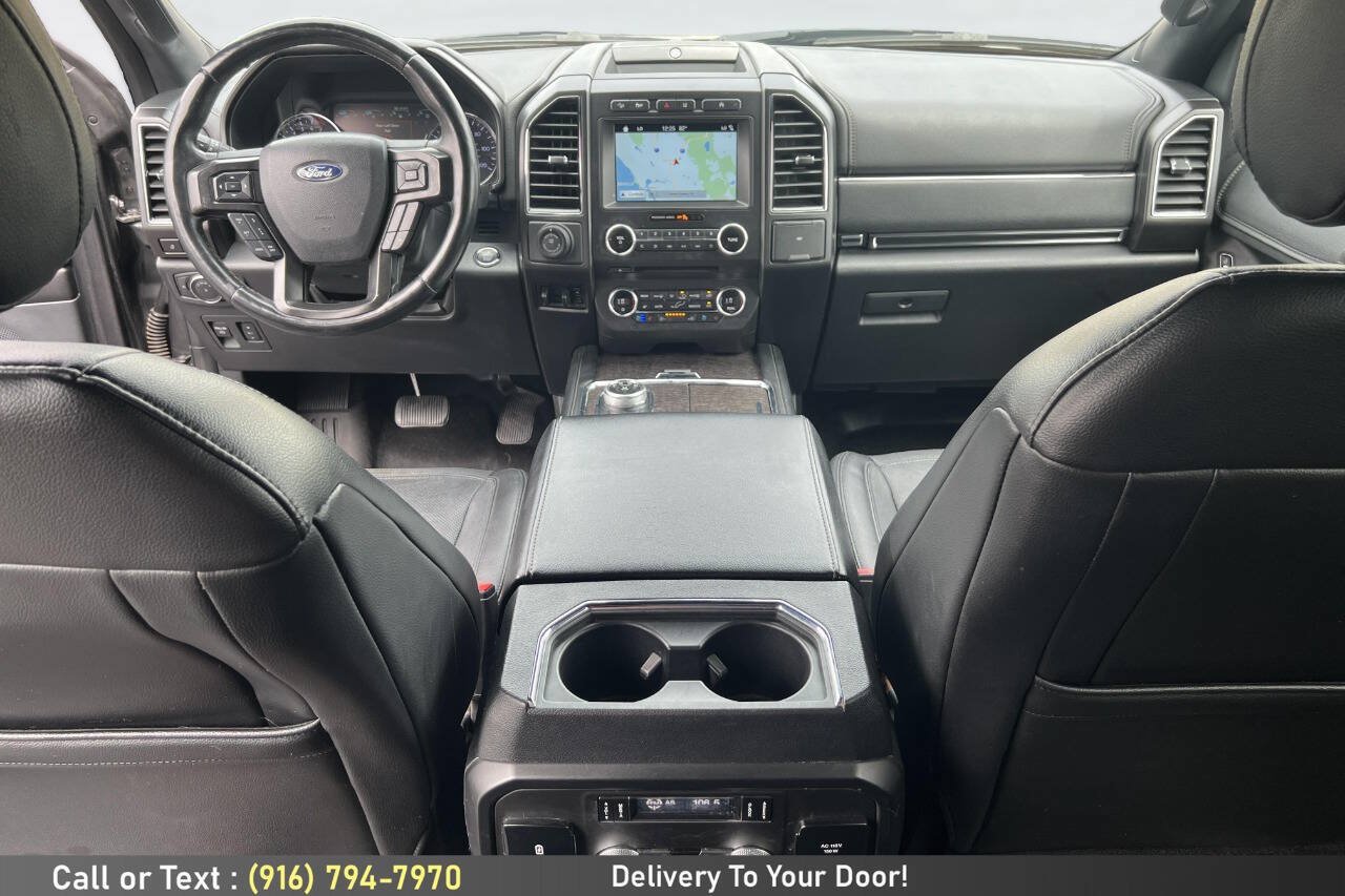 Used 2018 Ford Expedition Limited w/ Equipment Group 301A AWD/4WD image 17