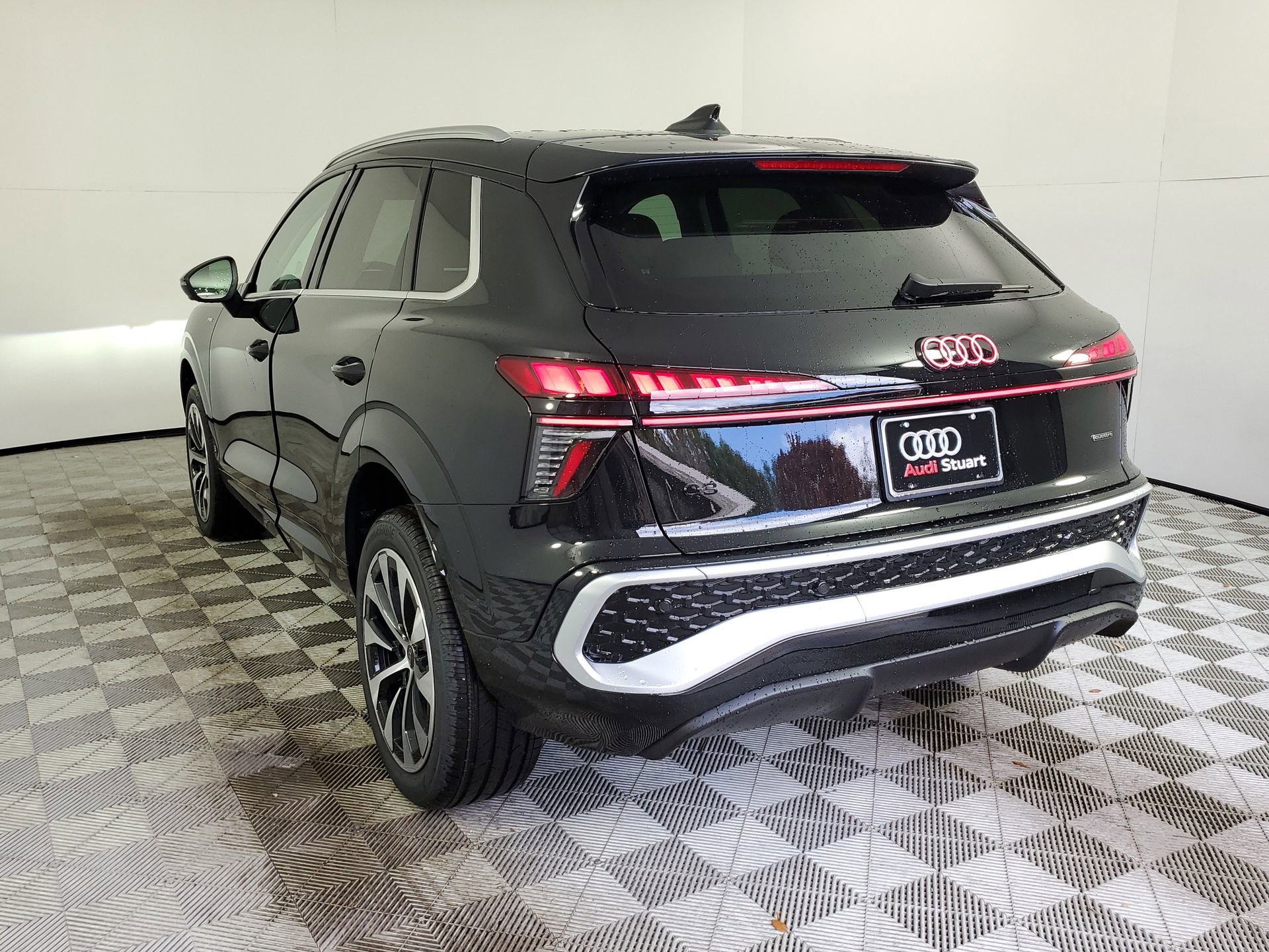 New 2026 Audi Q3 quattro 2.0T image 8