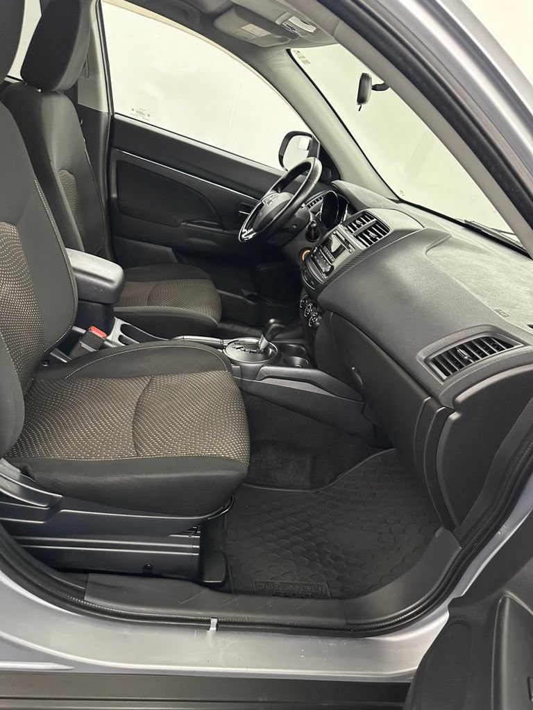 Used 2016 Mitsubishi Outlander Sport ES FWD image 31