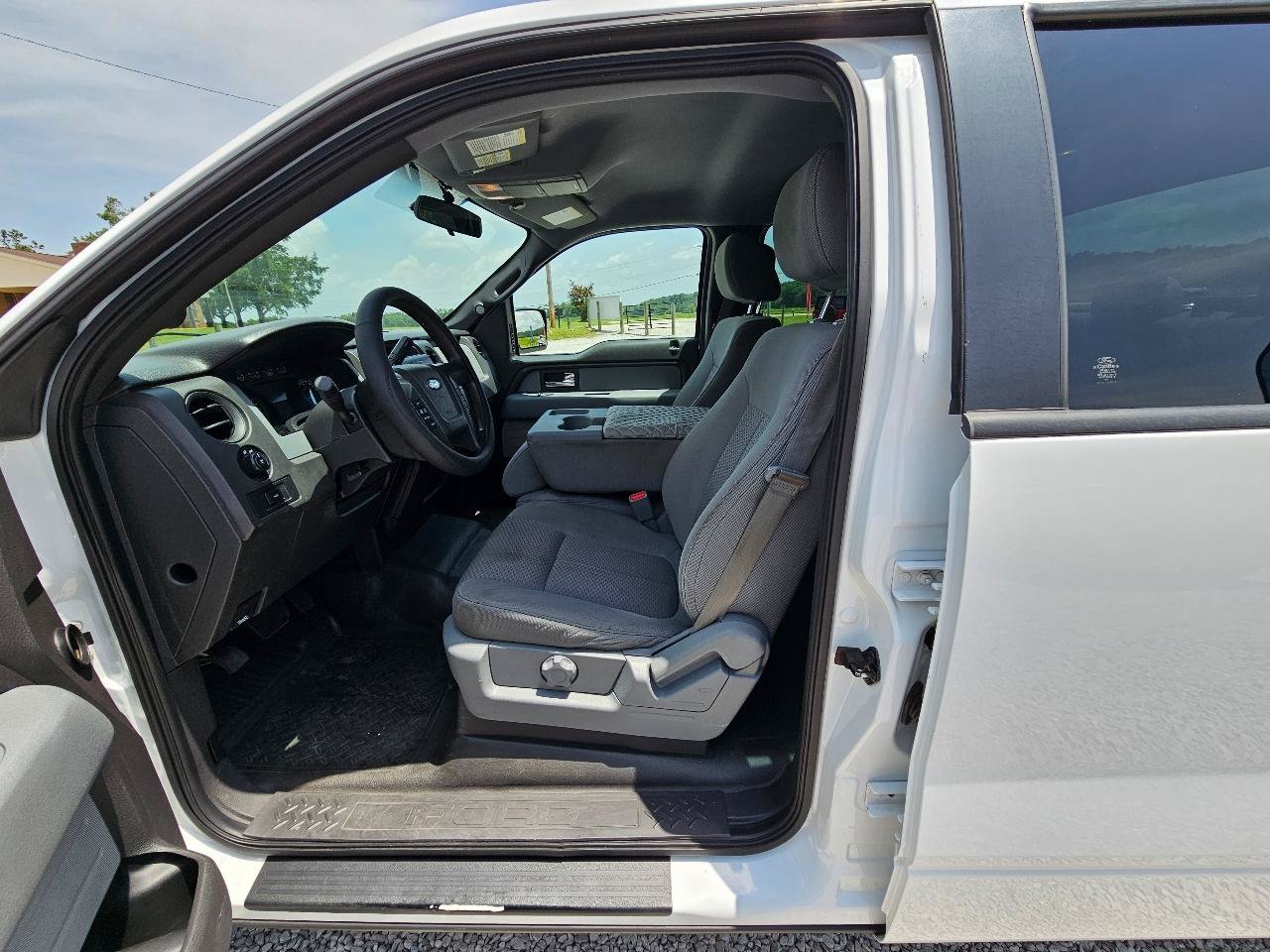 Used 2014 Ford F150 XL w/ Equipment Group 101A Mid RWD image 14