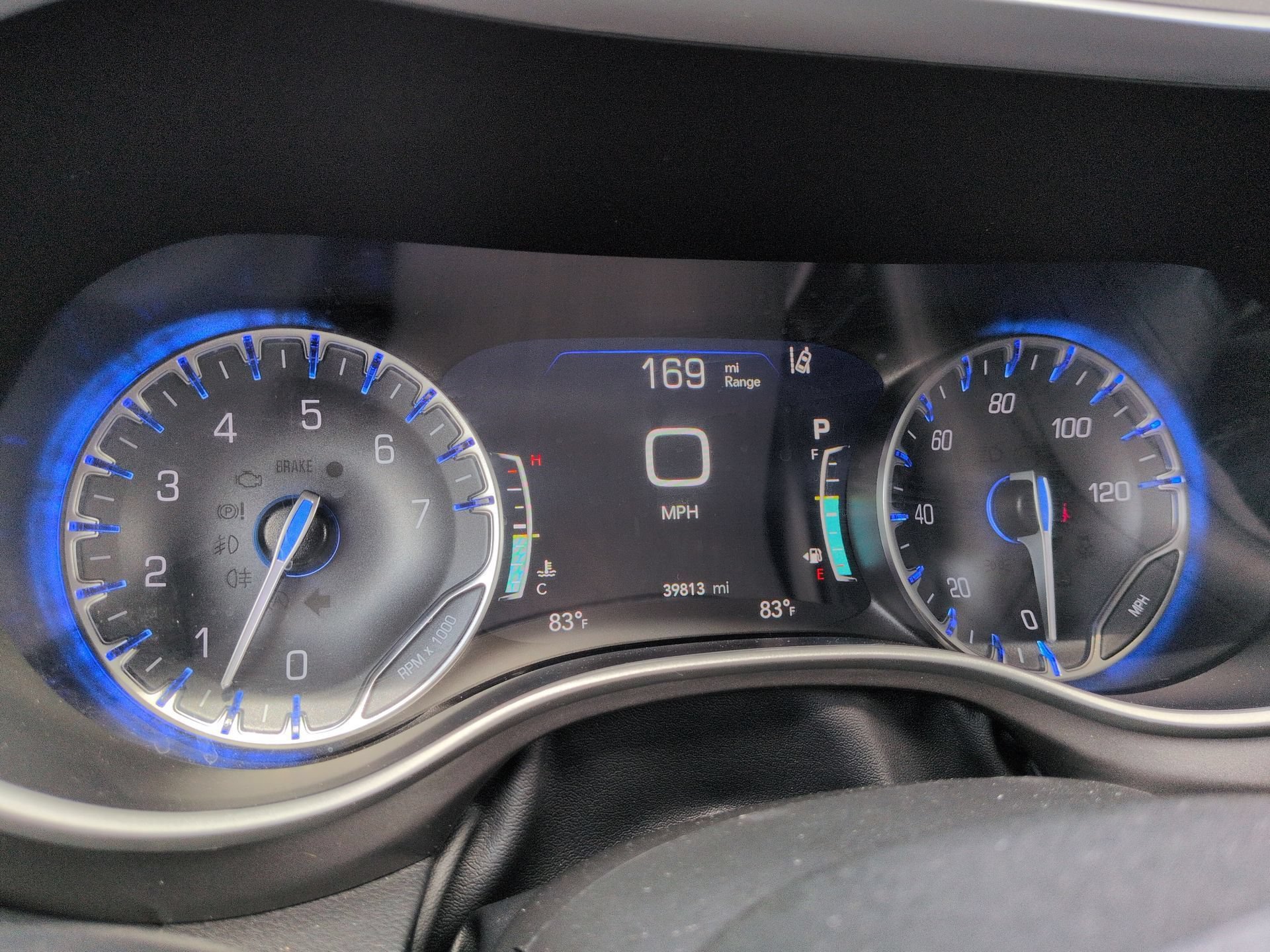 Used 2024 Chrysler Pacifica Touring-L FWD image 11