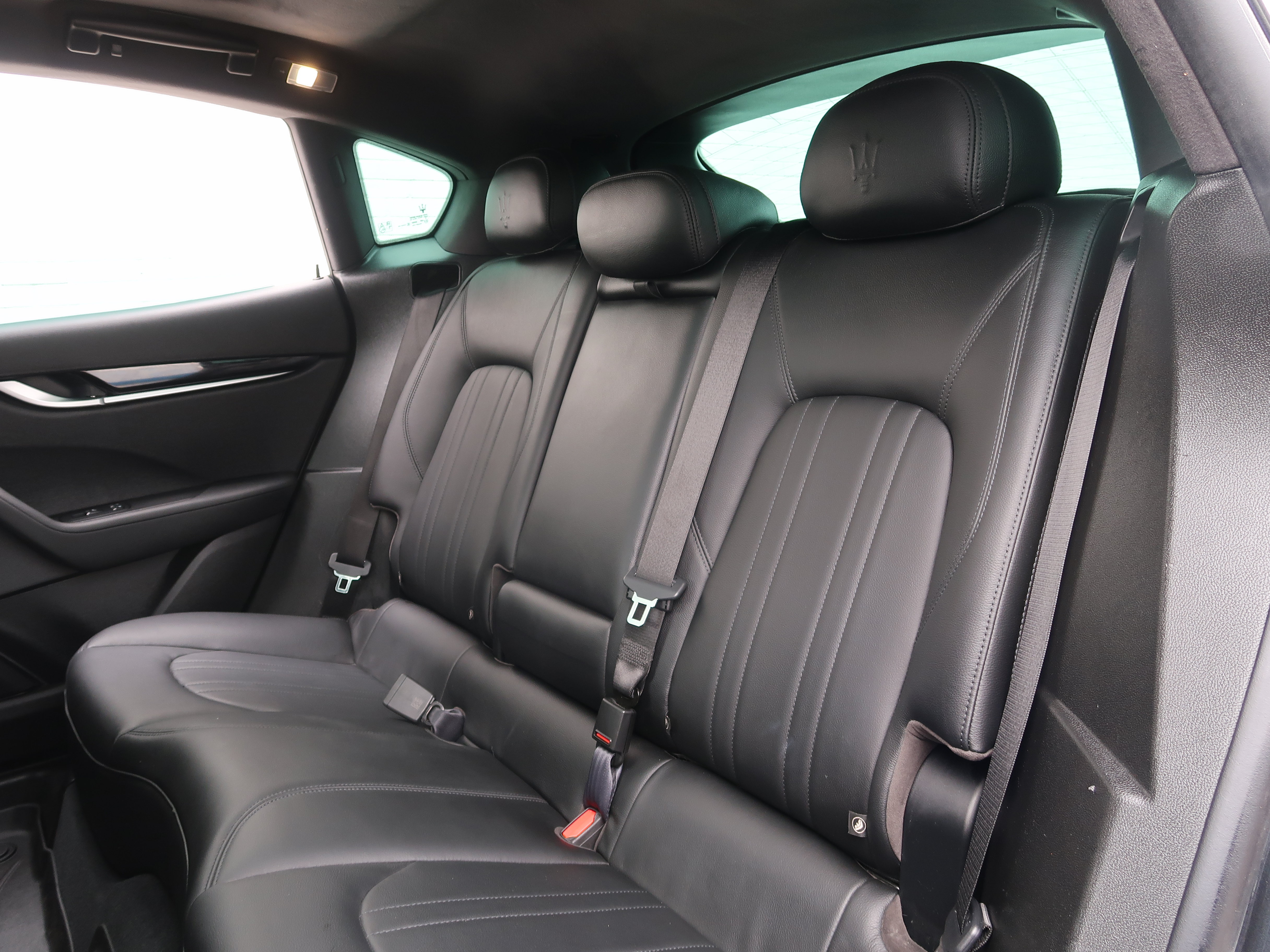Used 2022 Maserati Levante GT AWD/4WD image 39