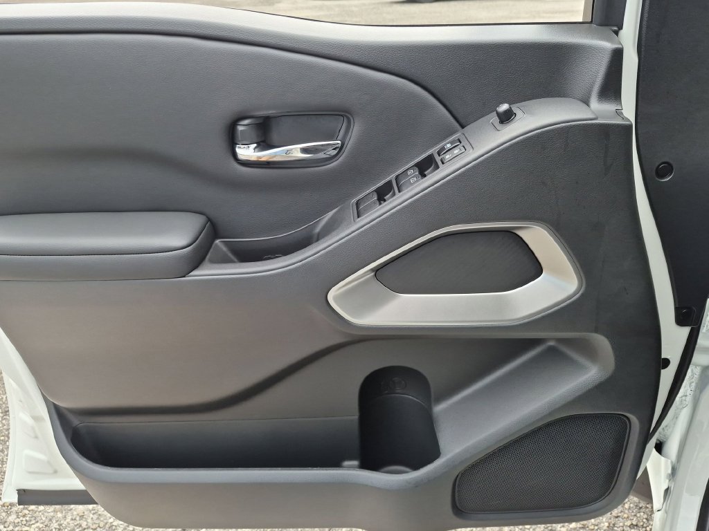 New 2027 Nissan Frontier SV w/ All-Weather Content Package RWD image 34