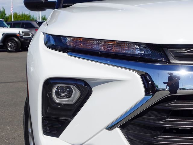 Used 2025 Chevrolet TrailBlazer LS w/ LS Convenience Package image 3