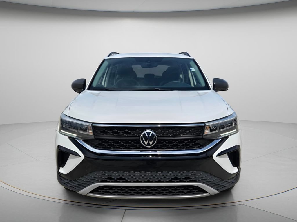 Certified 2023 Volkswagen Taos S AWD/4WD image 4