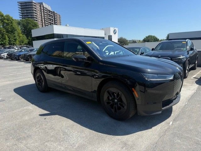Certified 2023 BMW iX xDrive50 AWD/4WD image 2