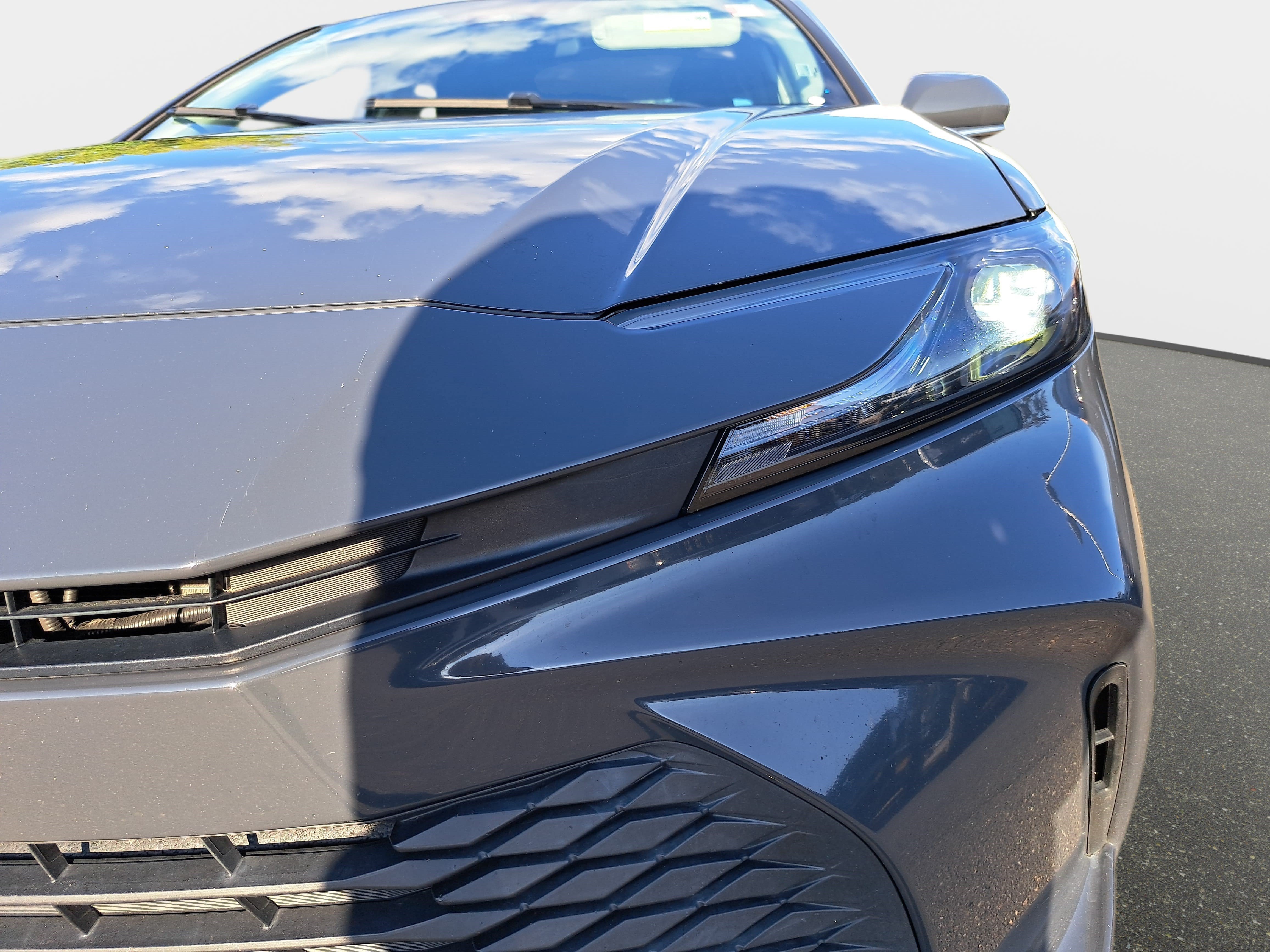 Used 2025 Toyota Camry LE FWD image 28