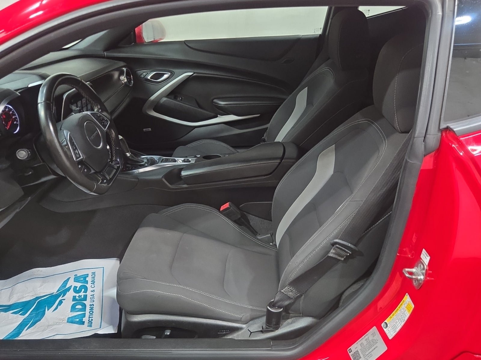 Used 2018 Chevrolet Camaro LT w/ Technology Package RWD image 11