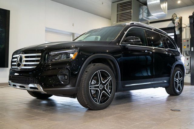 New 2026 Mercedes-Benz GLB 250 4MATIC image 3