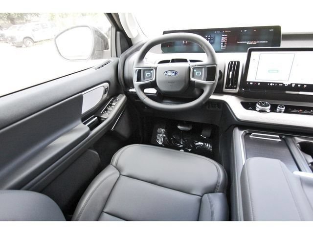 New 2026 Ford Expedition Active RWD image 7