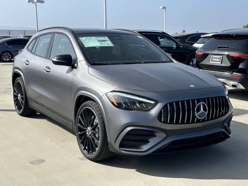 New 2025 Mercedes-Benz GLA 35 AMG 4MATIC image 2