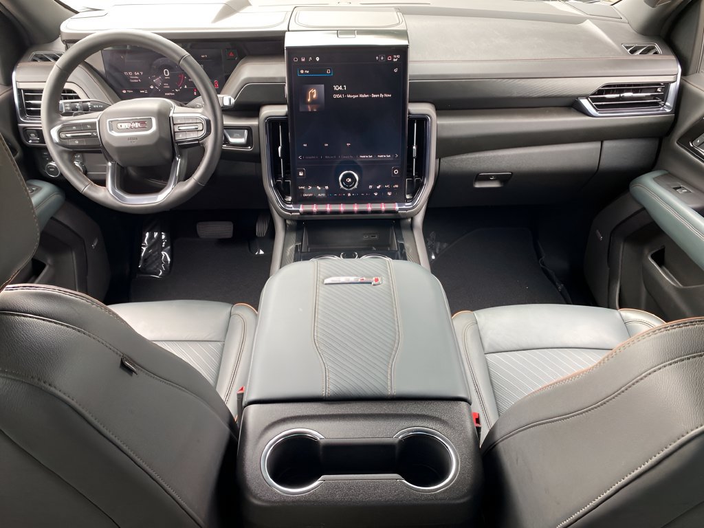 Used 2025 GMC Yukon XL AT4 w/ LPO, Floor Liner Package AWD/4WD image 17