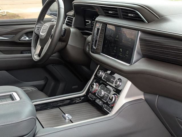 Used 2024 GMC Yukon XL Denali w/ Max Trailering Package image 33